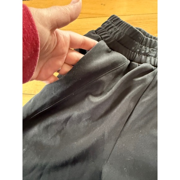 Lululemon black jogger pants athleisure - Picture 3 of 9